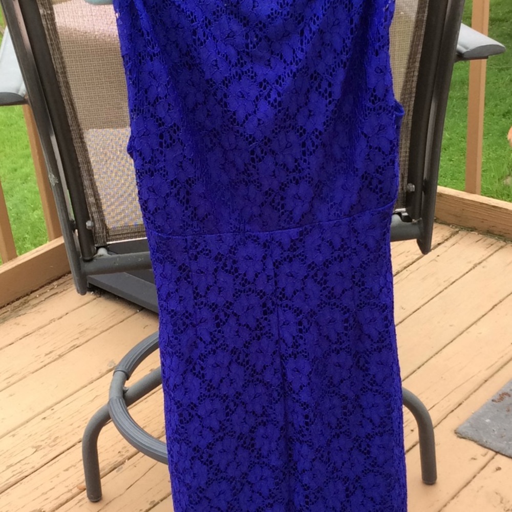 Dress - Picture 3 of 4